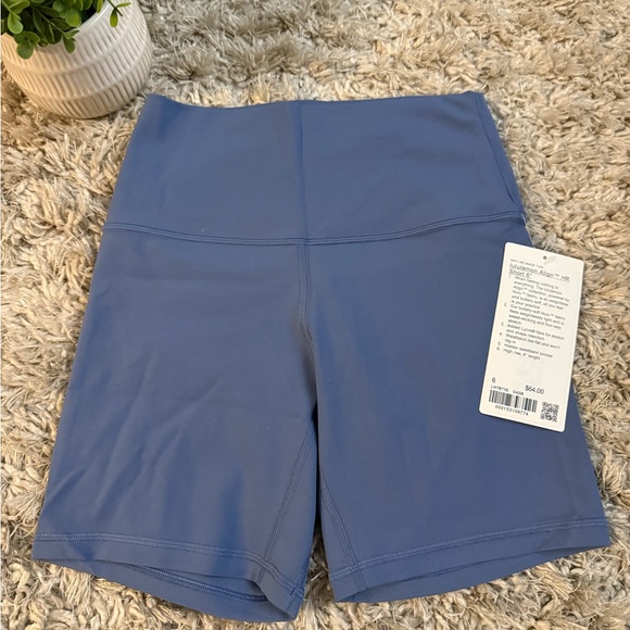 lululemon athletica Pants - 🆕 Lululemon Align High Rise Shorts 6”